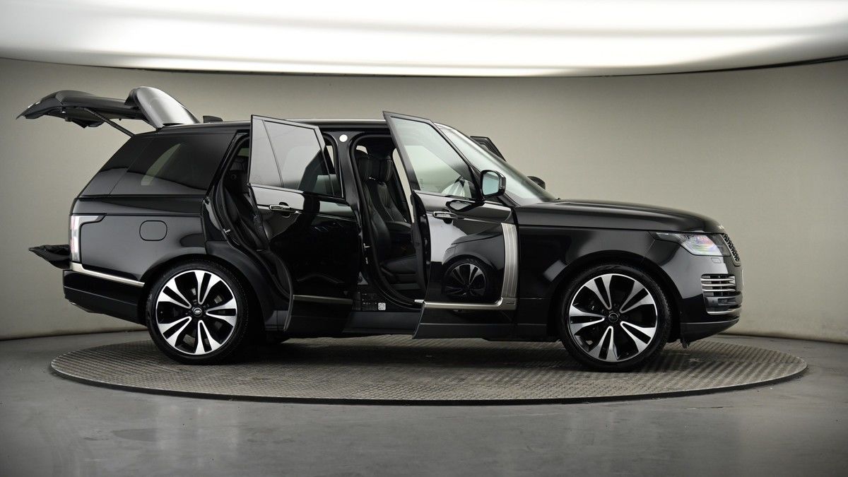 More views of Land Rover Range Rover