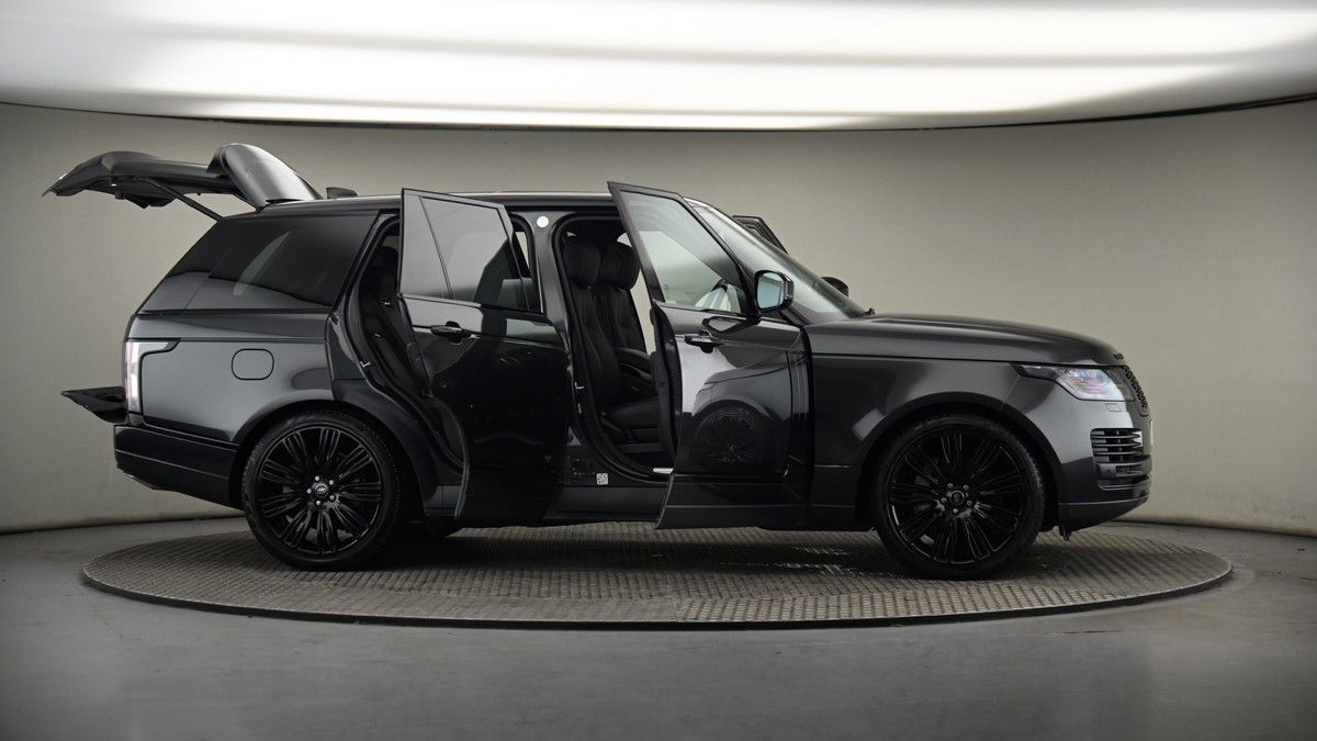 More views of Land Rover Range Rover