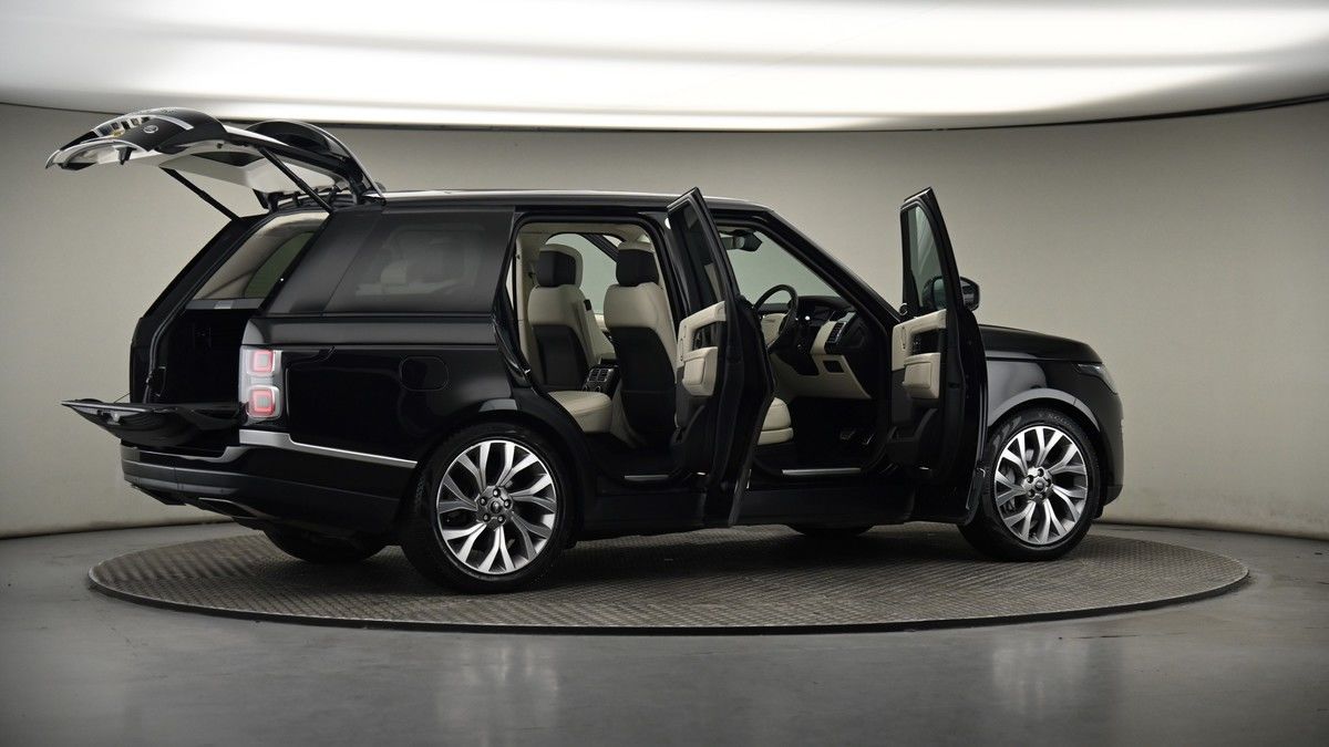 More views of Land Rover Range Rover