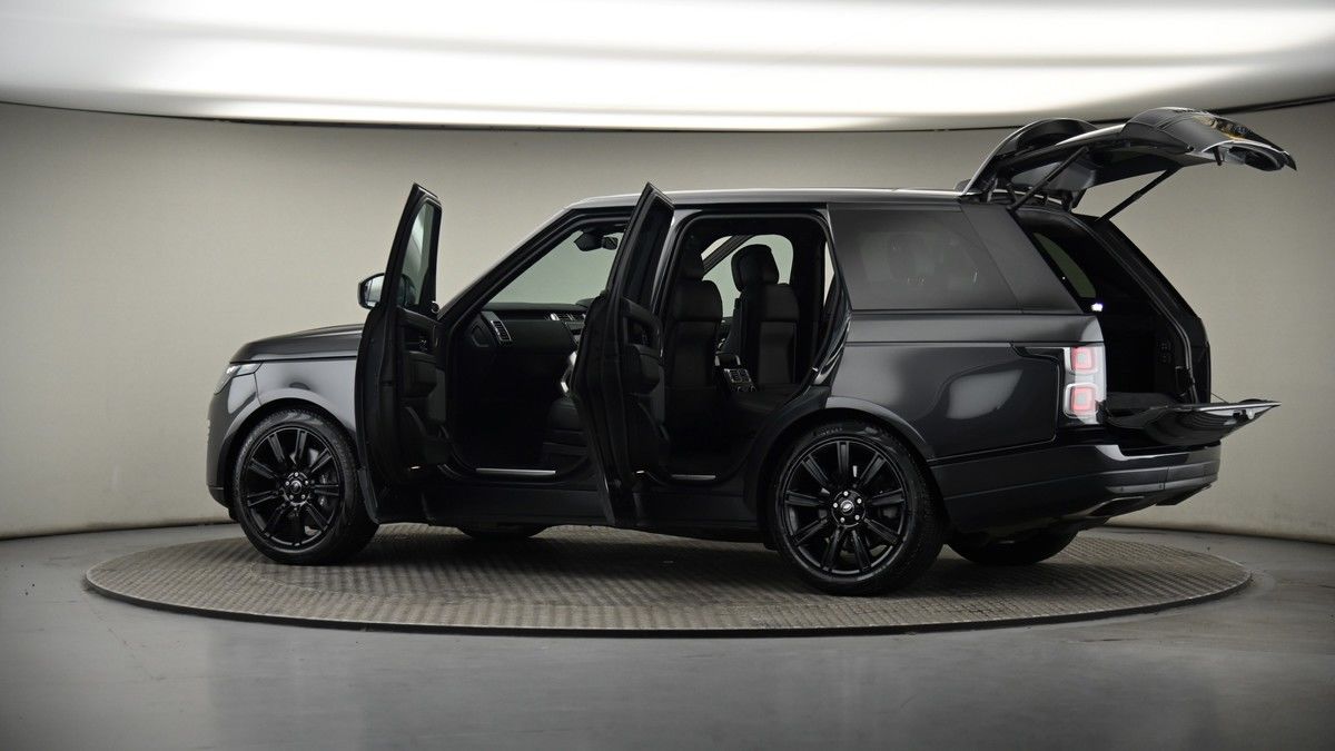 More views of Land Rover Range Rover