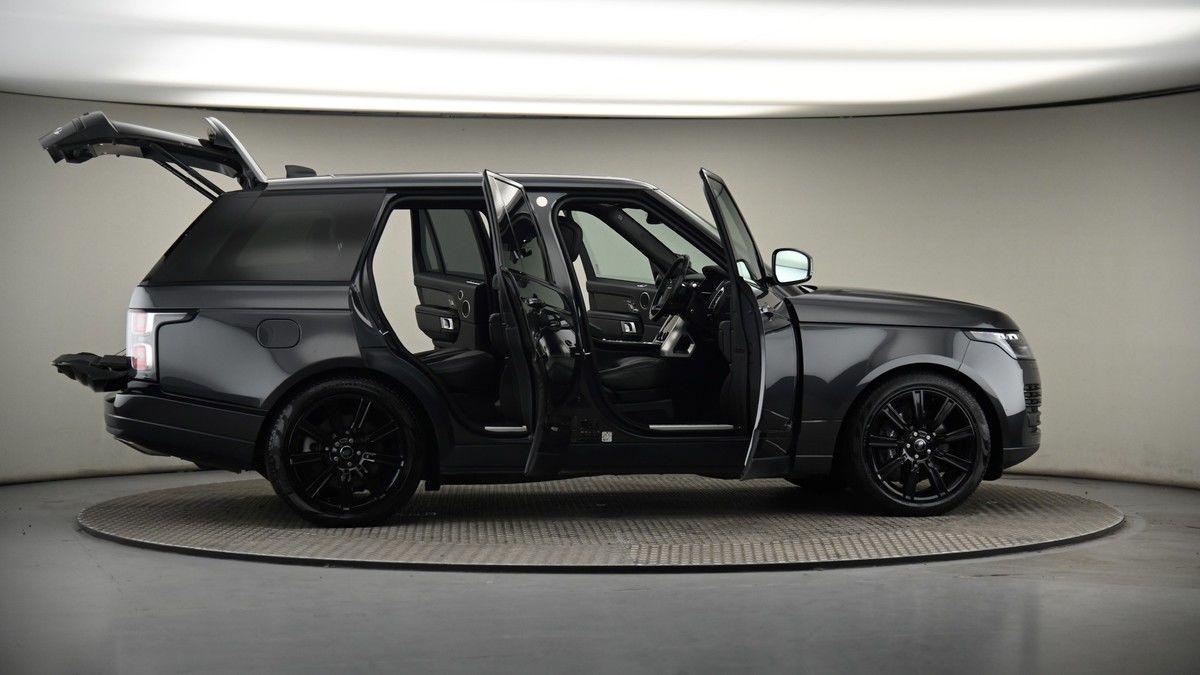 More views of Land Rover Range Rover