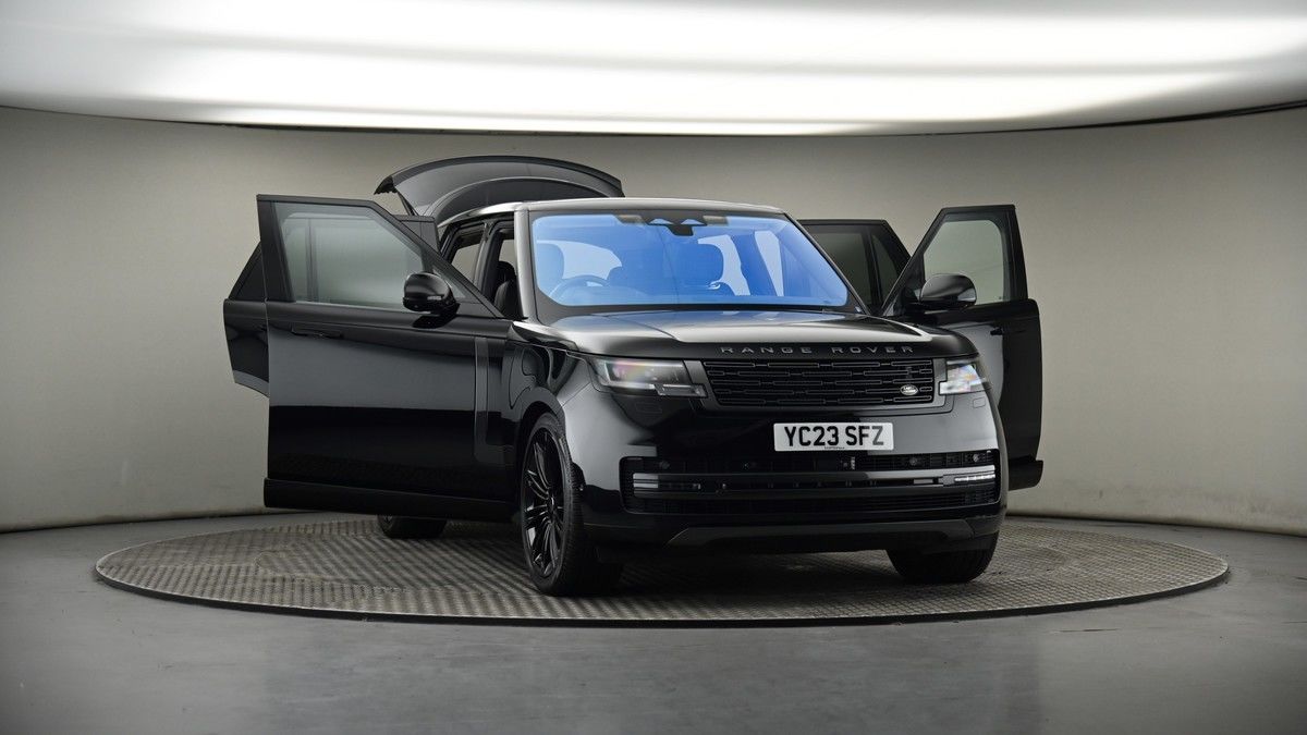 More views of Land Rover Range Rover