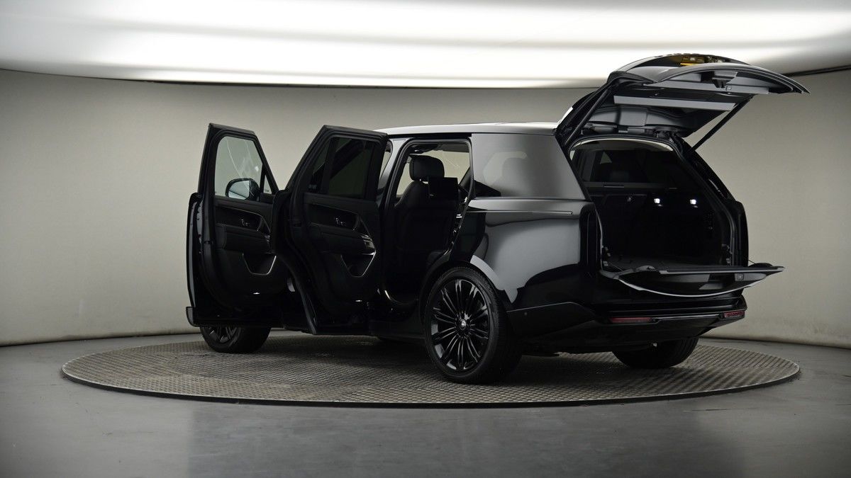 More views of Land Rover Range Rover