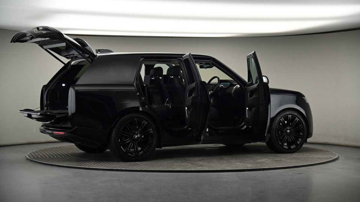 More views of Land Rover Range Rover