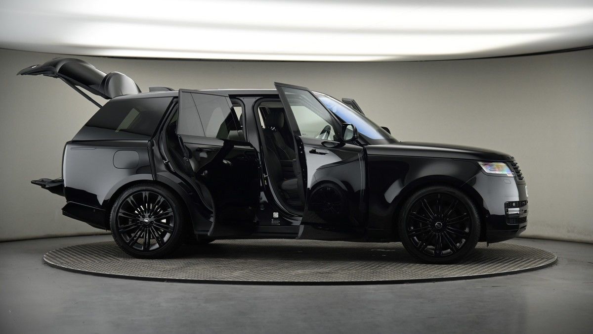 More views of Land Rover Range Rover