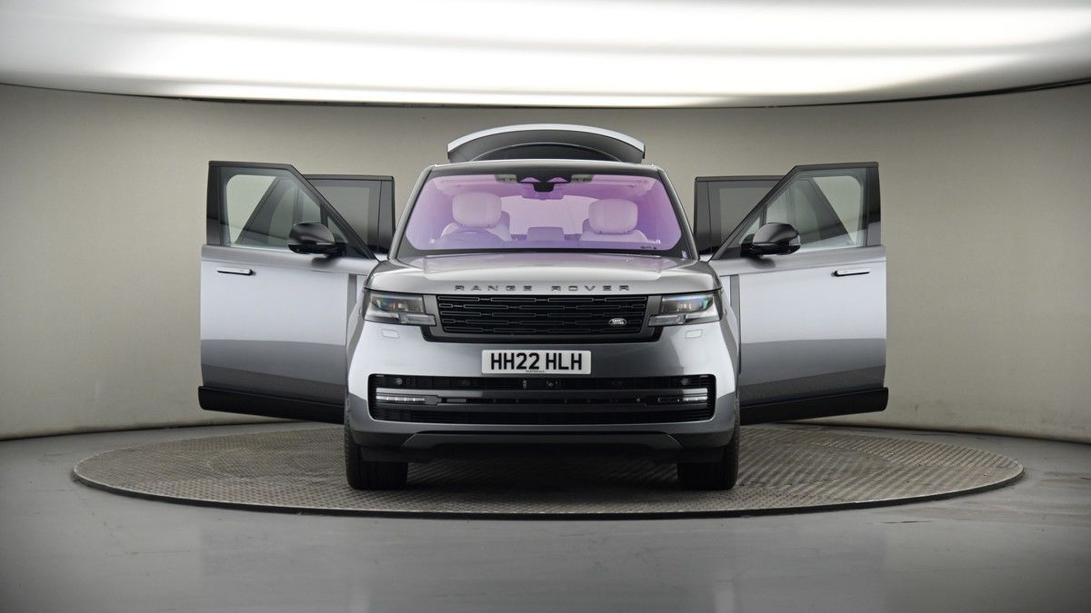 More views of Land Rover Range Rover