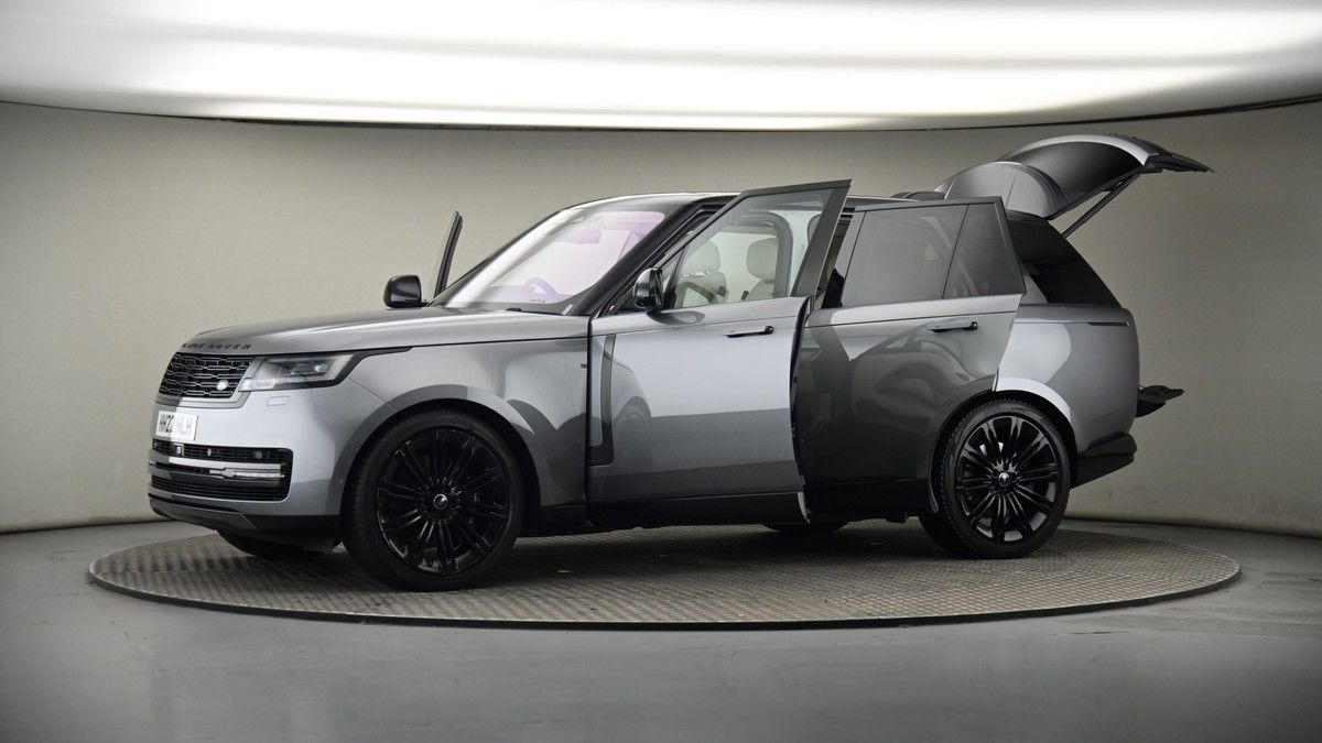 More views of Land Rover Range Rover