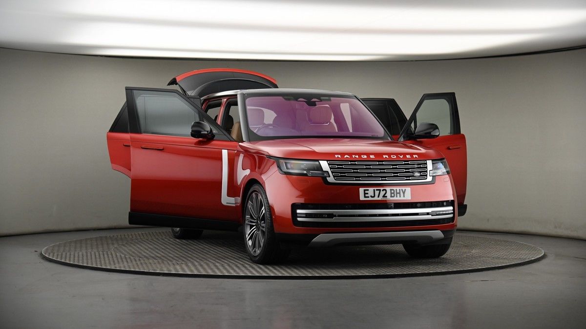 More views of Land Rover Range Rover