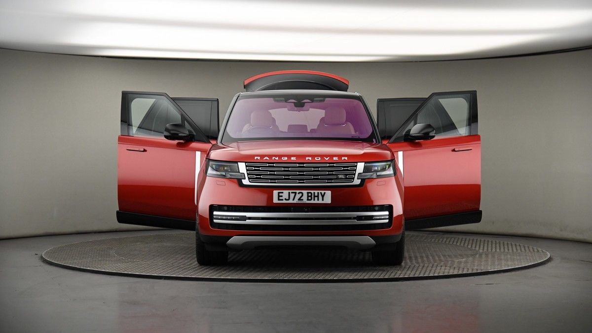 More views of Land Rover Range Rover