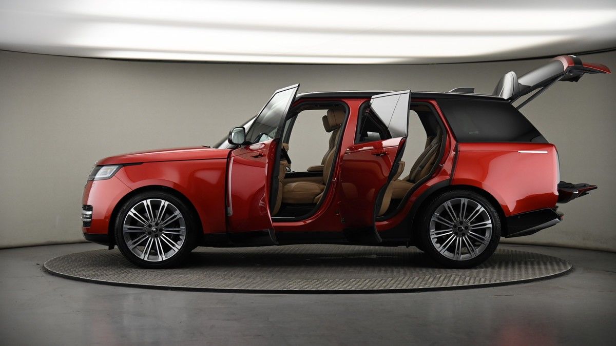 More views of Land Rover Range Rover
