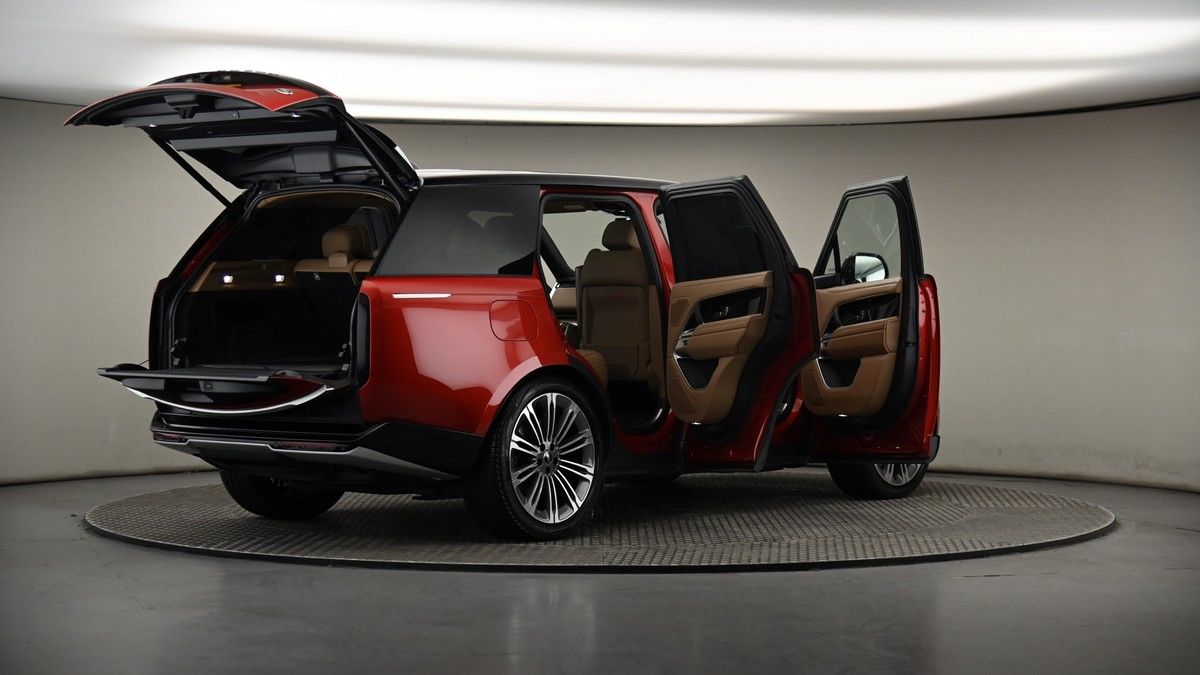 More views of Land Rover Range Rover