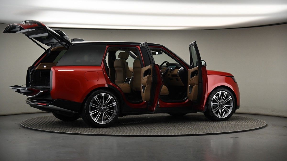 More views of Land Rover Range Rover