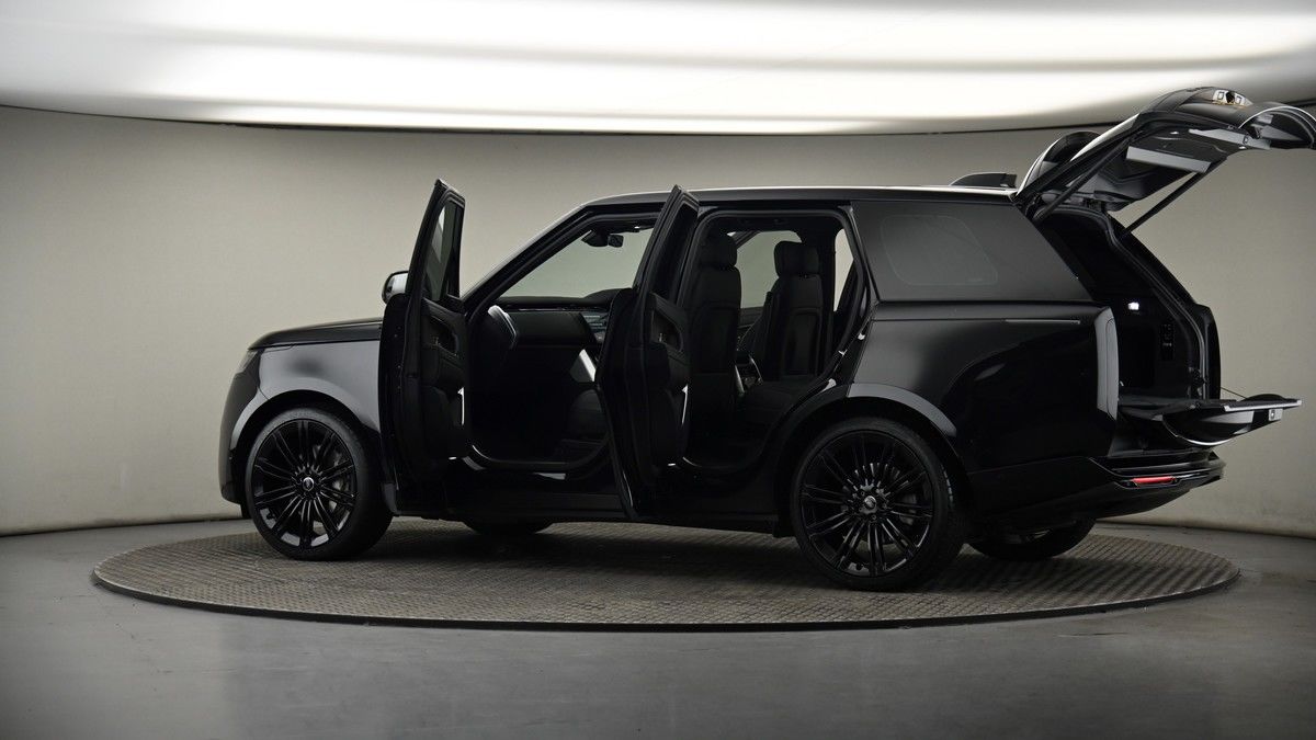 More views of Land Rover Range Rover