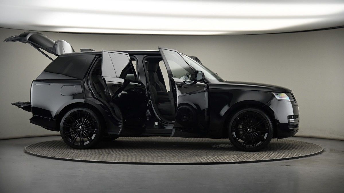 More views of Land Rover Range Rover