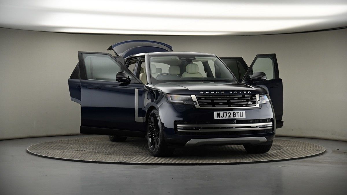 More views of Land Rover Range Rover