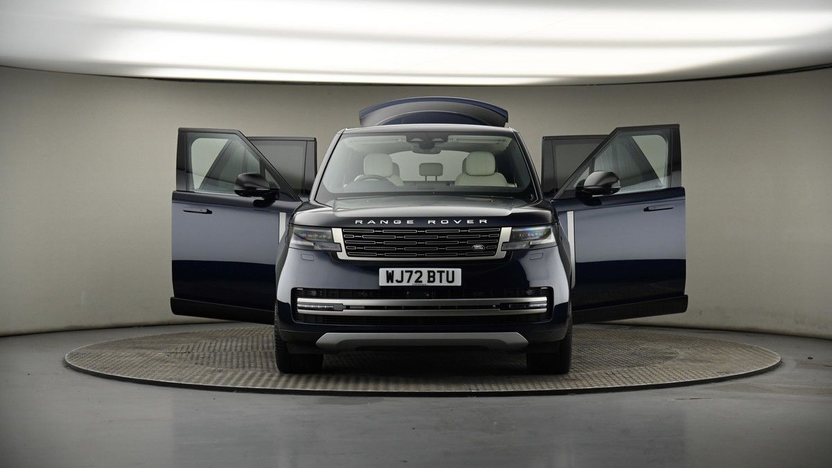 More views of Land Rover Range Rover