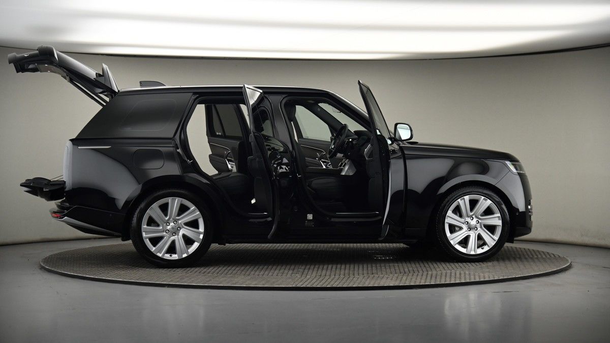 More views of Land Rover Range Rover