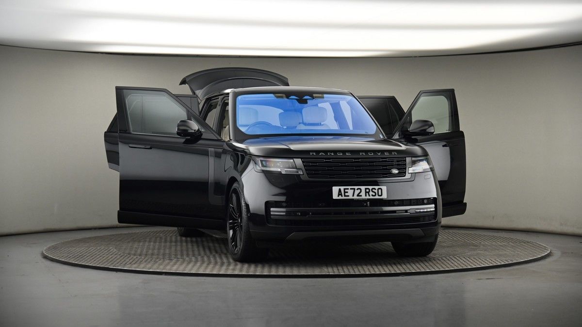 More views of Land Rover Range Rover
