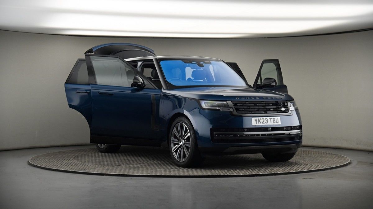 More views of Land Rover Range Rover