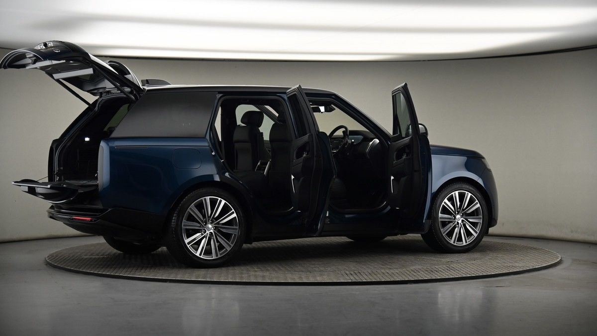 More views of Land Rover Range Rover