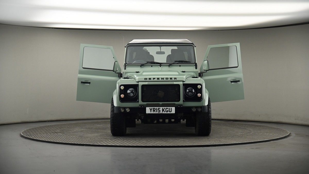 More views of Land Rover Defender 90