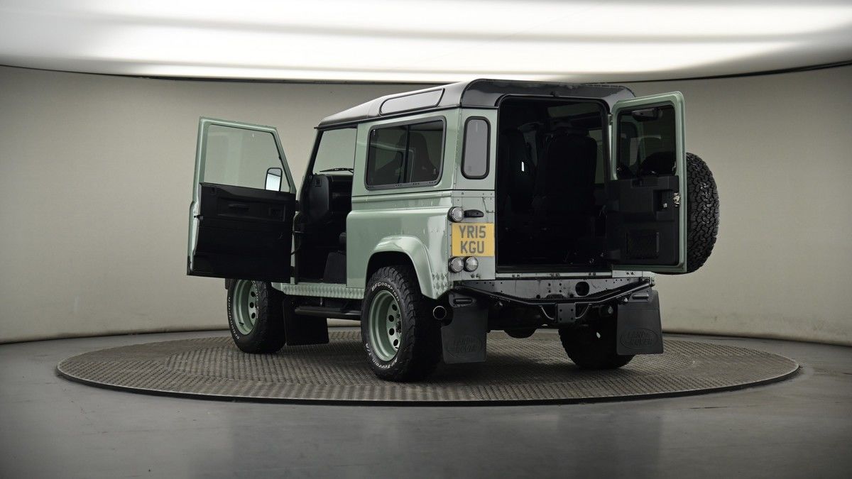 Land Rover Defender 90 Urban Image 8