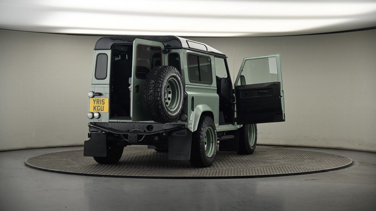 More views of Land Rover Defender 90