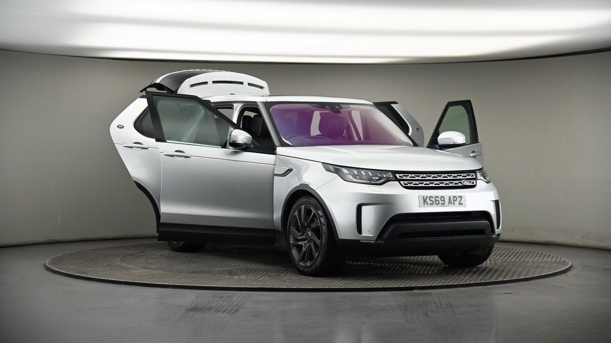More views of Land Rover Discovery
