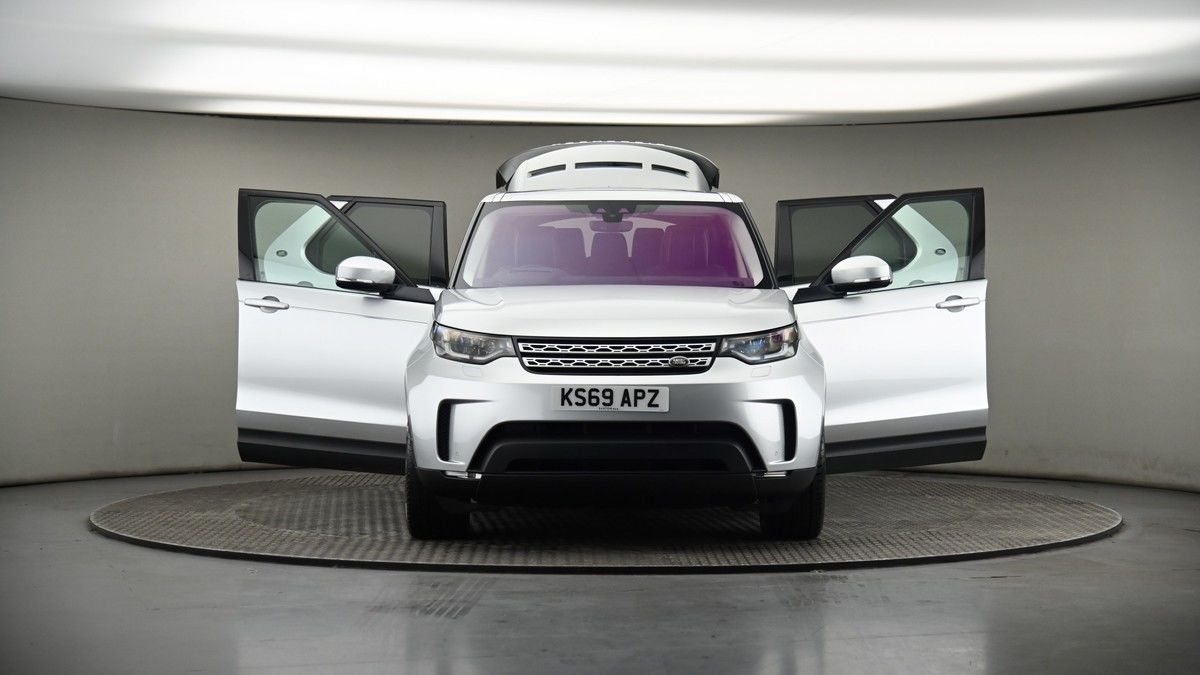 More views of Land Rover Discovery