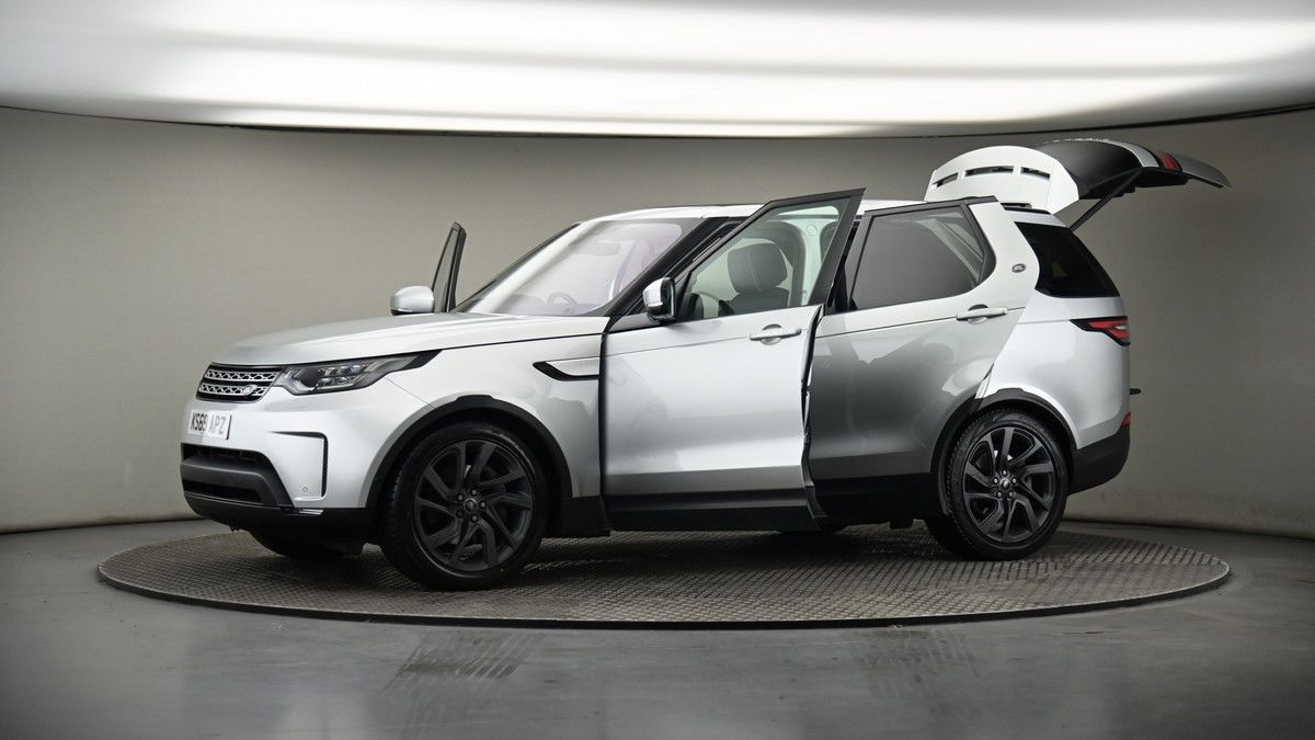 More views of Land Rover Discovery