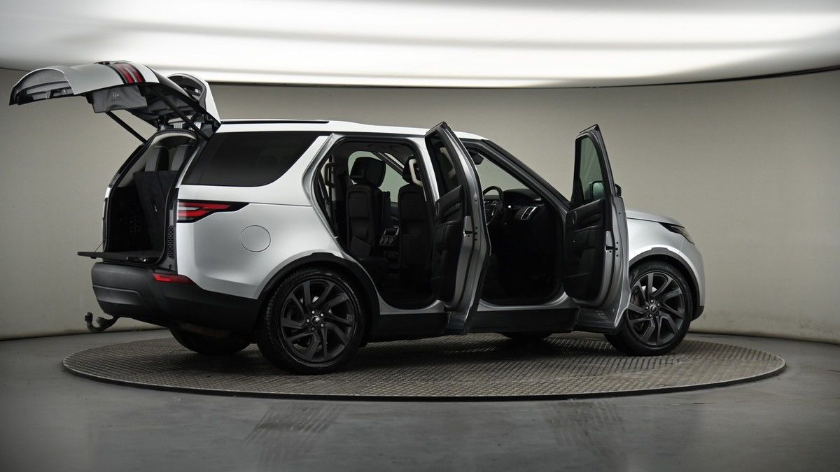 More views of Land Rover Discovery