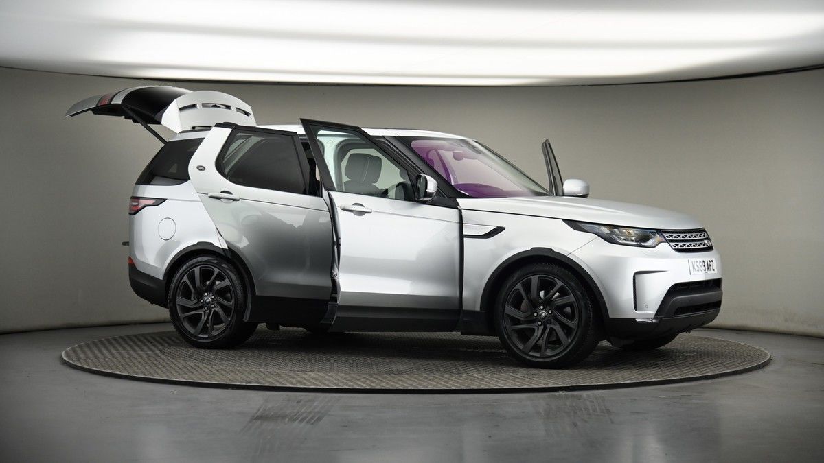 More views of Land Rover Discovery