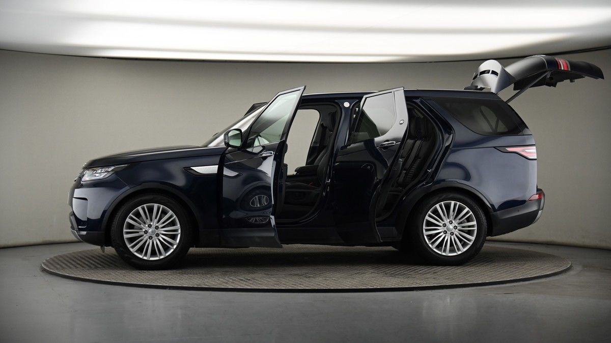 More views of Land Rover Discovery