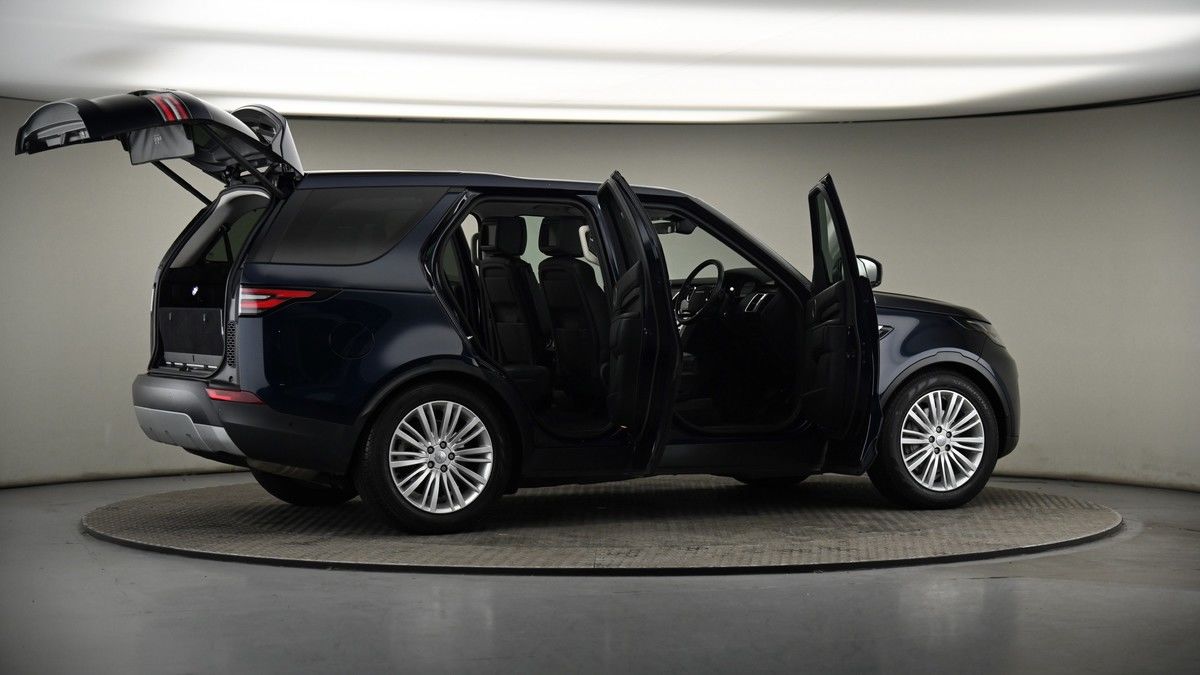 More views of Land Rover Discovery