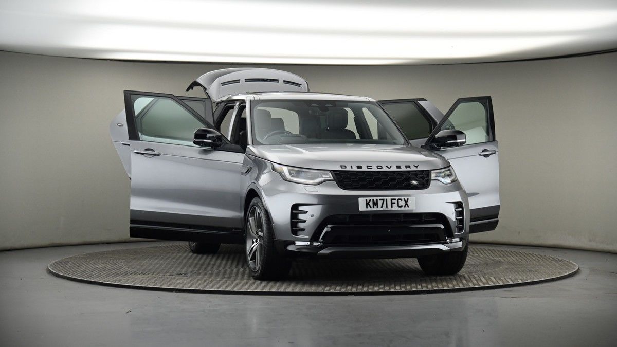 More views of Land Rover Discovery