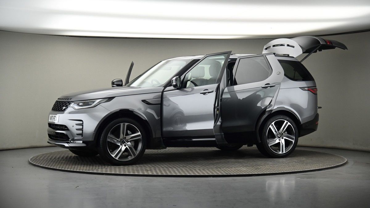 More views of Land Rover Discovery