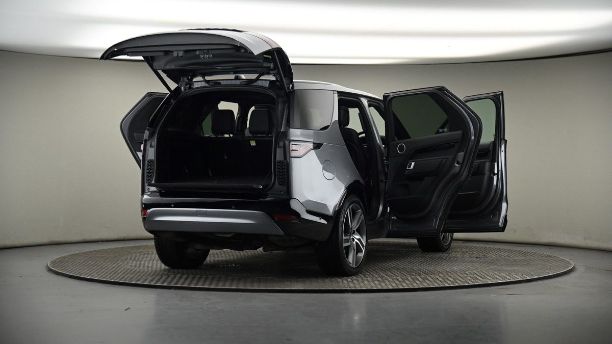 More views of Land Rover Discovery
