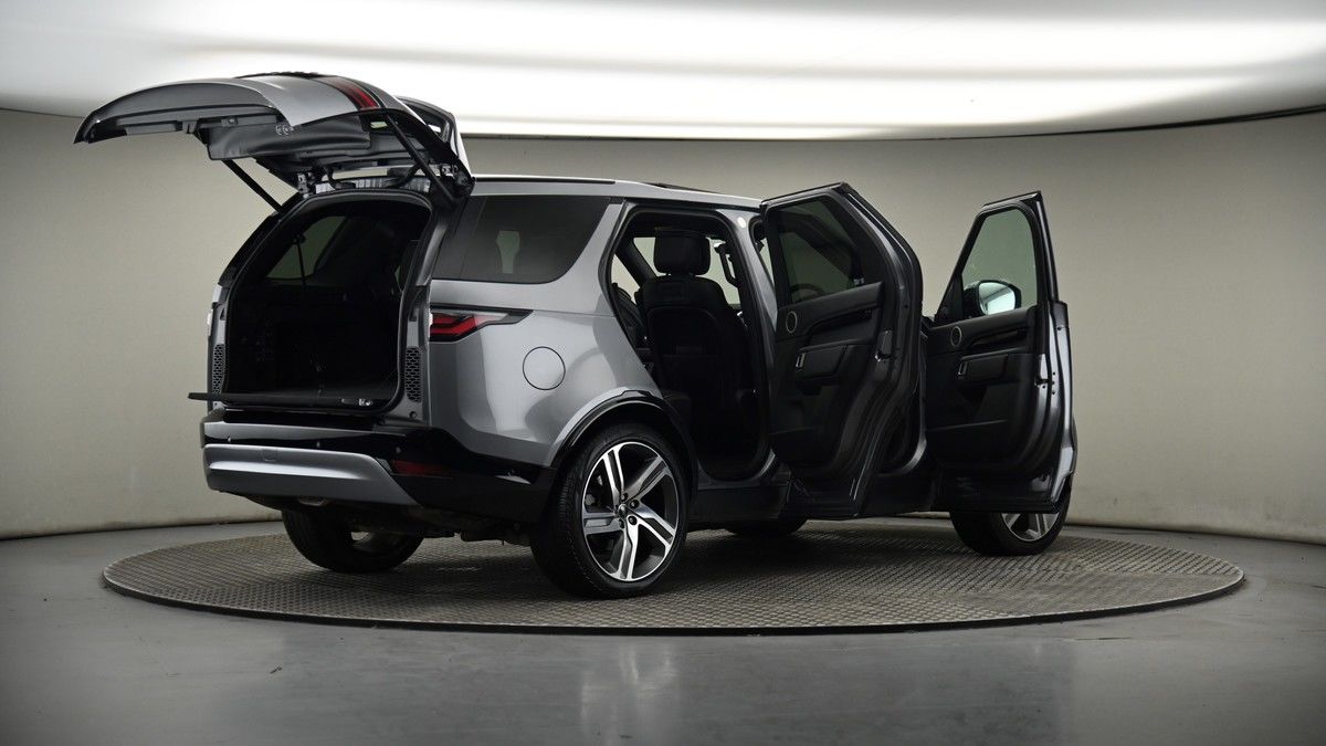 More views of Land Rover Discovery