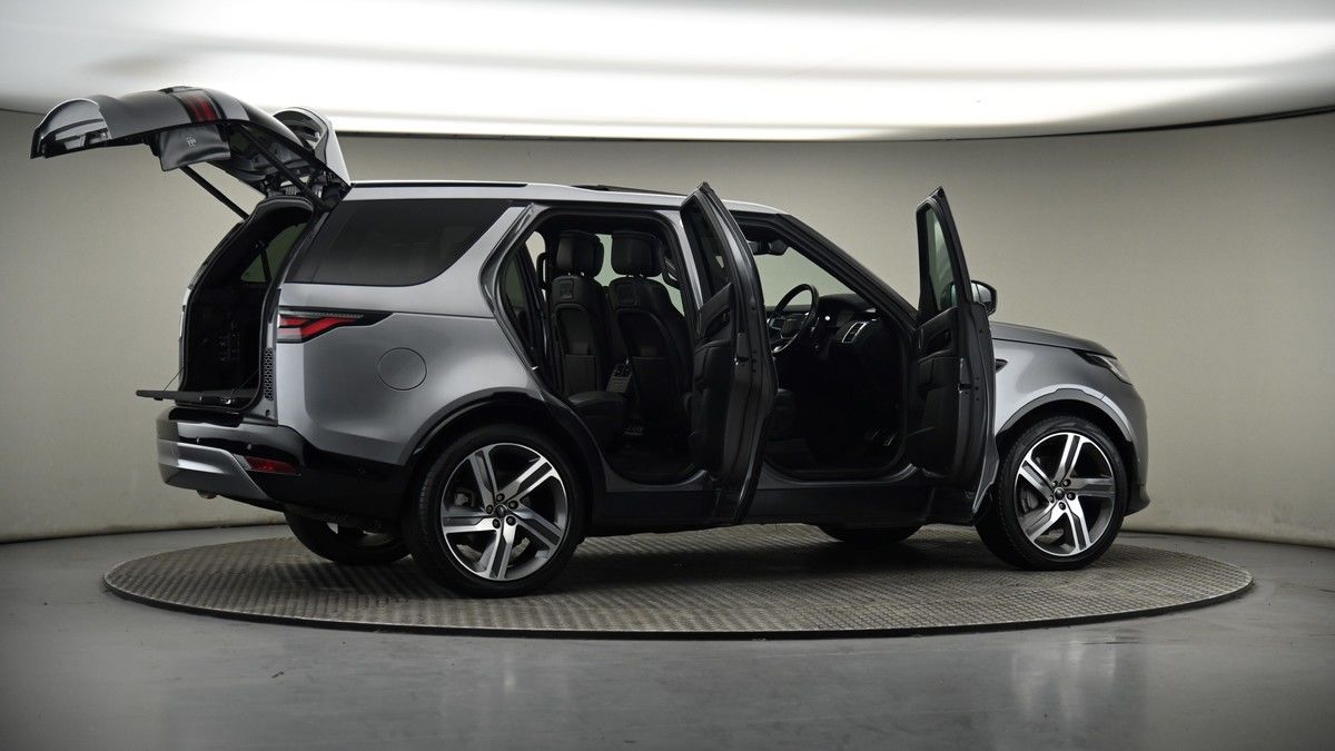 More views of Land Rover Discovery