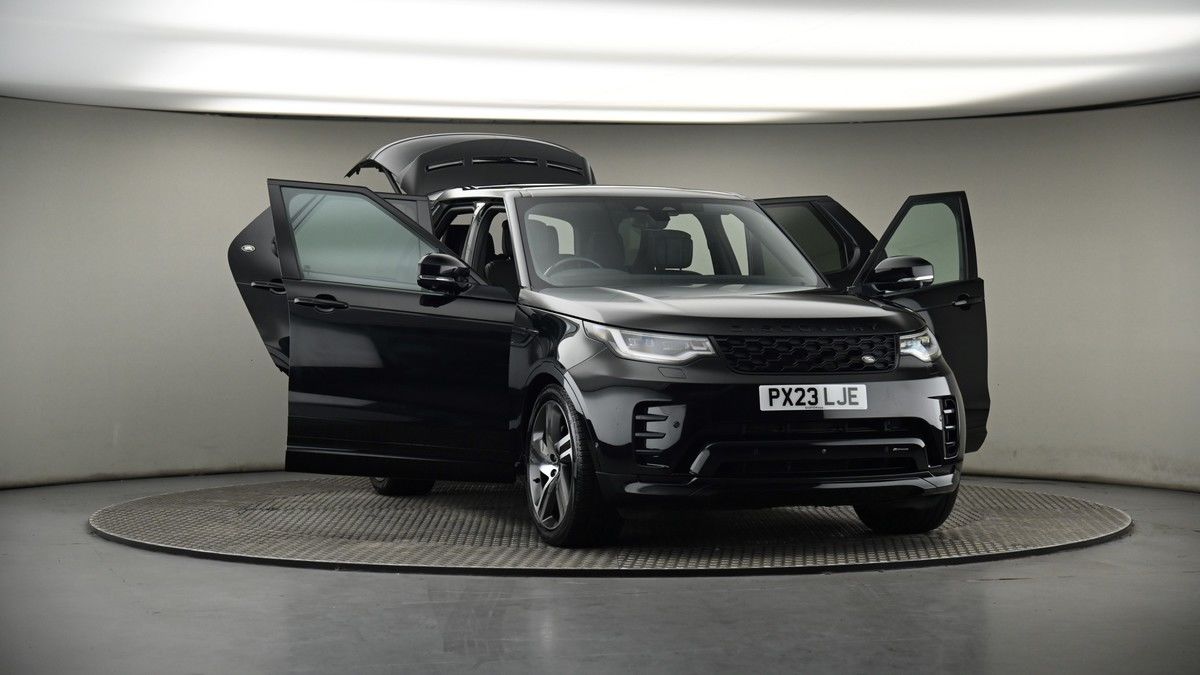 More views of Land Rover Discovery