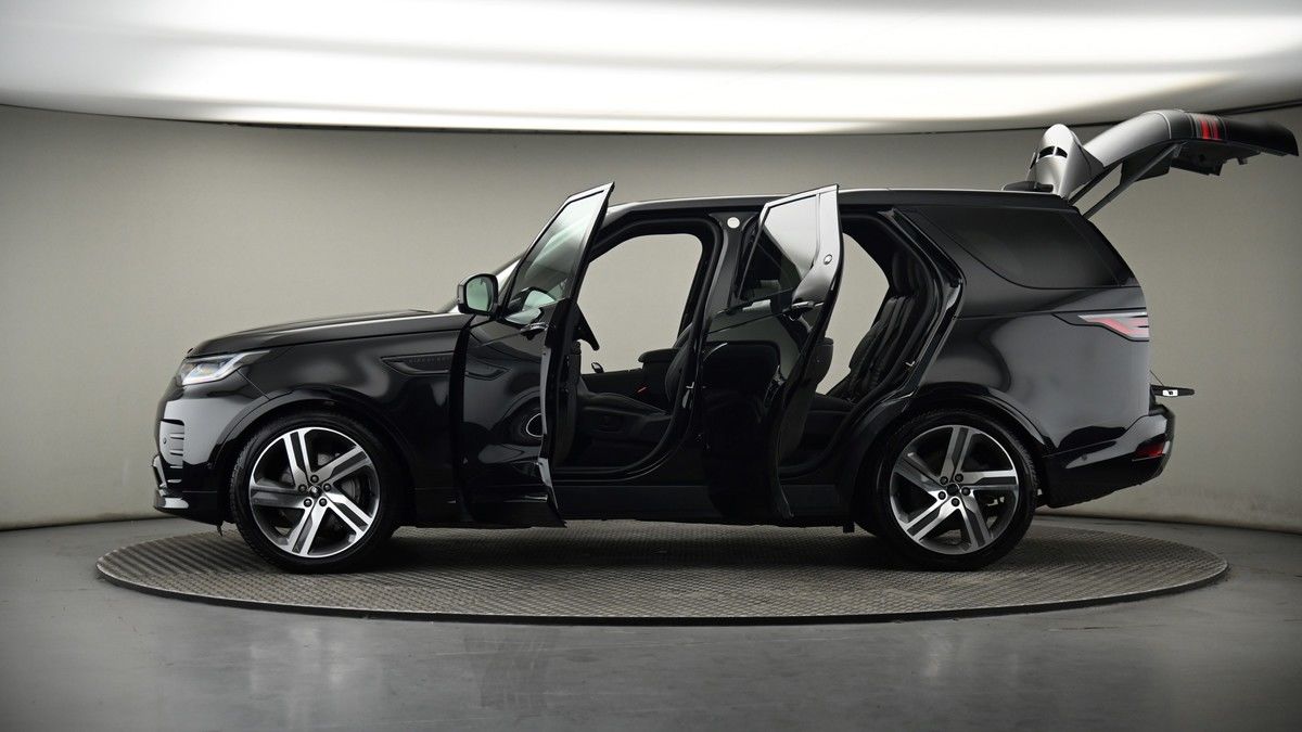 More views of Land Rover Discovery