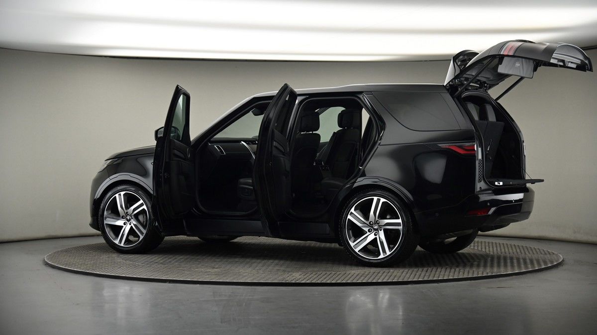 More views of Land Rover Discovery