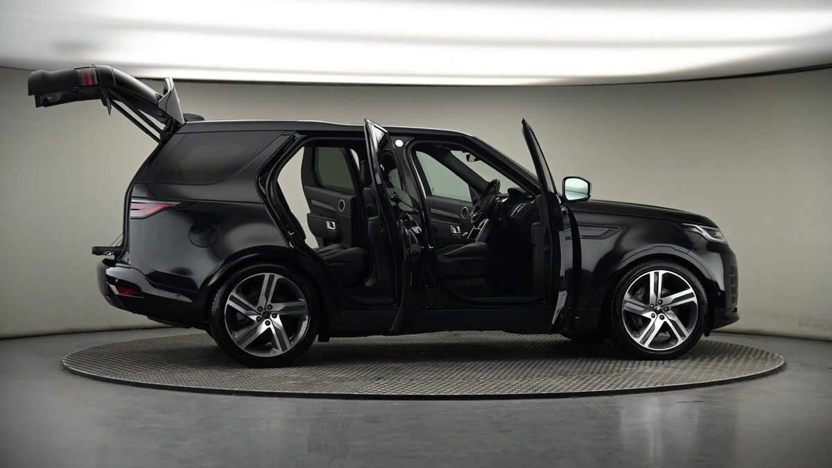 More views of Land Rover Discovery