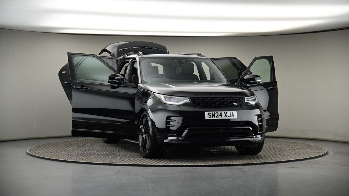 More views of Land Rover Discovery