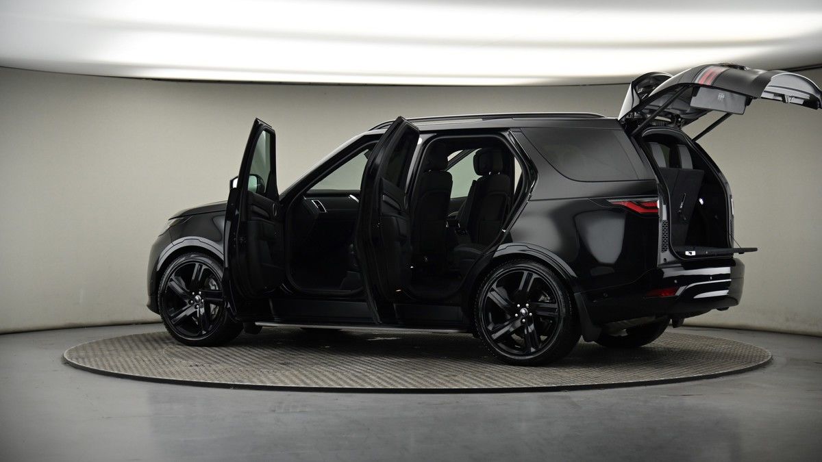 More views of Land Rover Discovery