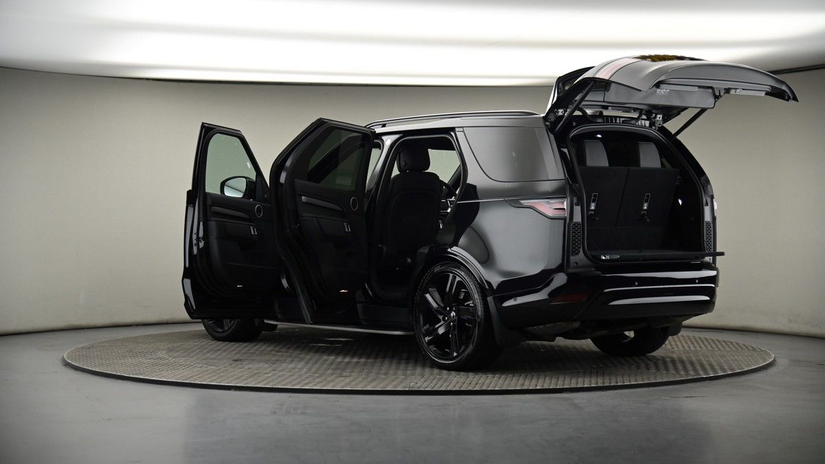 More views of Land Rover Discovery