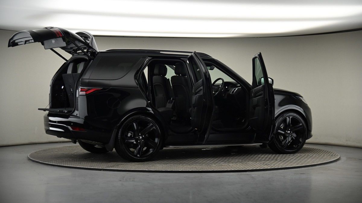More views of Land Rover Discovery