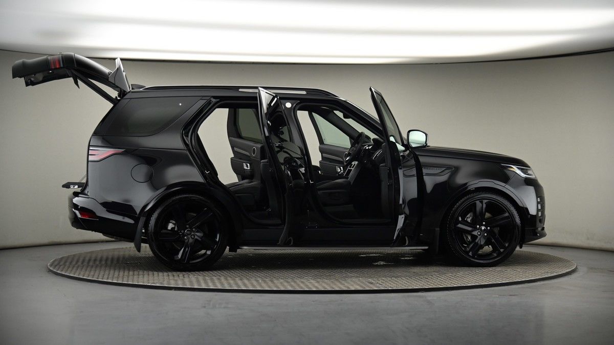 More views of Land Rover Discovery