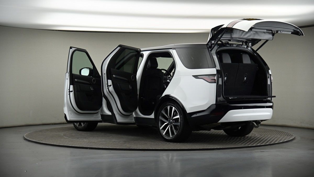 More views of Land Rover Discovery