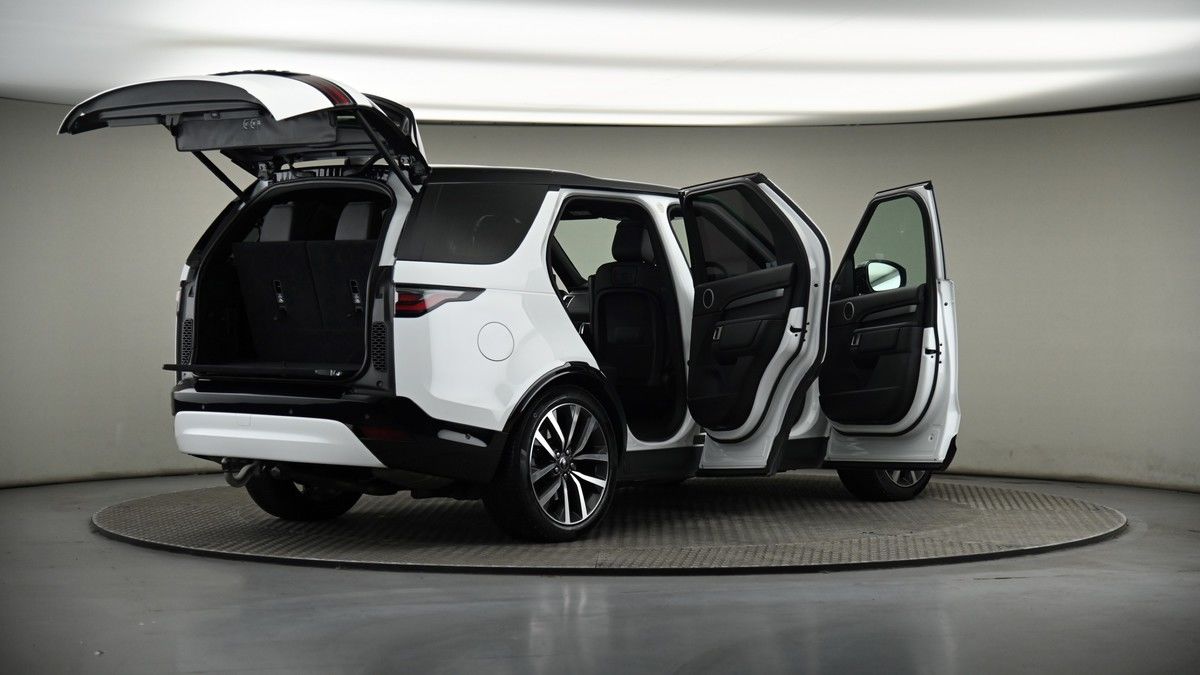 More views of Land Rover Discovery